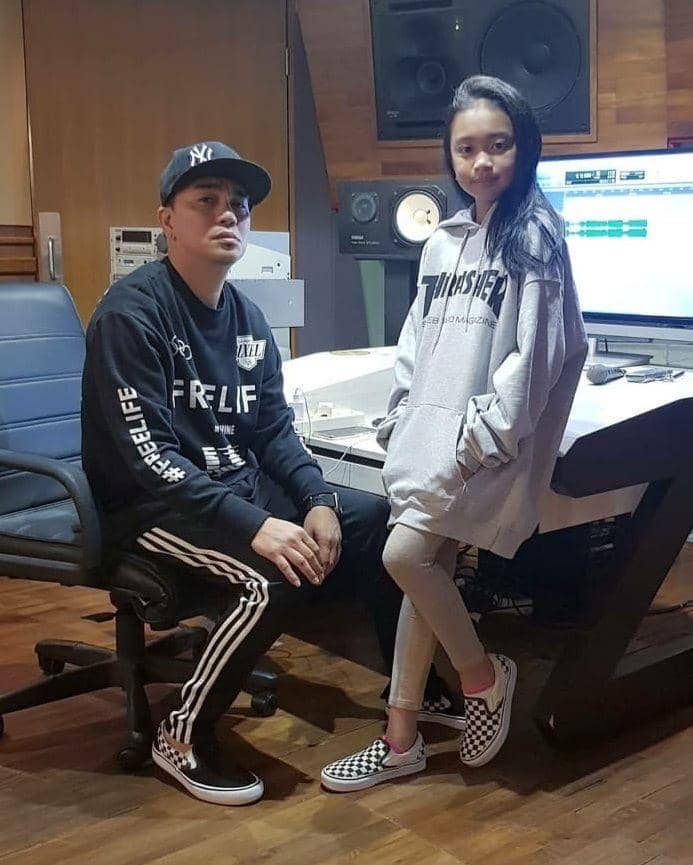  Instagram.com/zara_leola_official