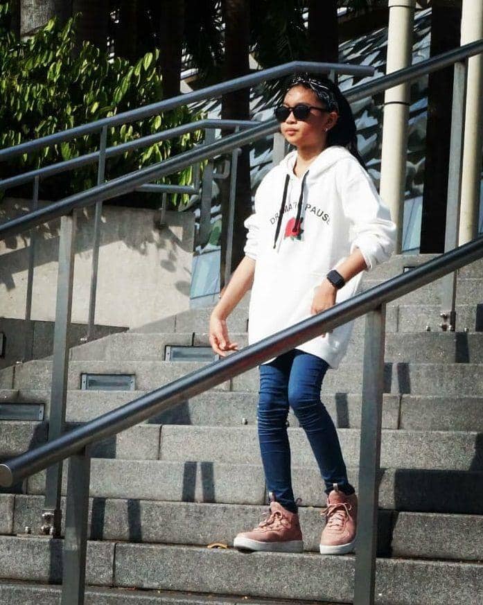  Instagram.com/zara_leola_official