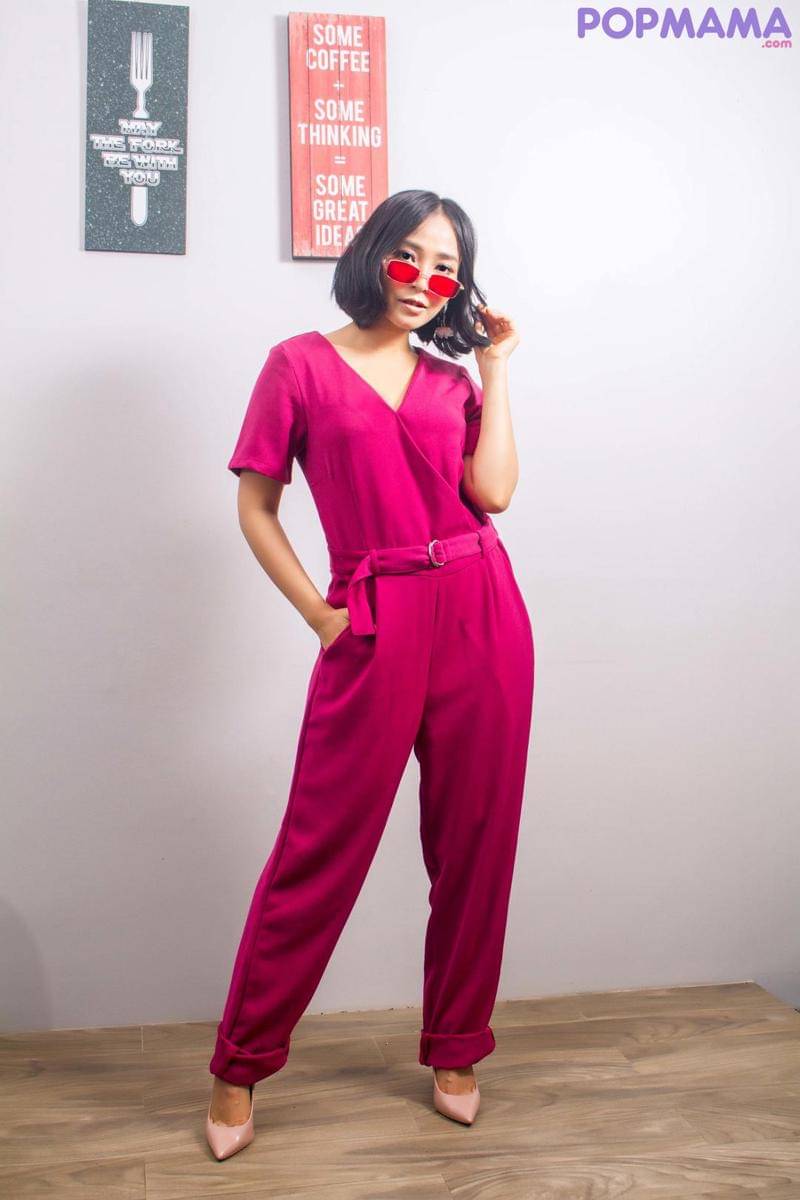 Makeup & Hair: Nikki Windya, Wardrobe: Delfa, Accessories: Dasamaya, Eyeglasses: Kara -