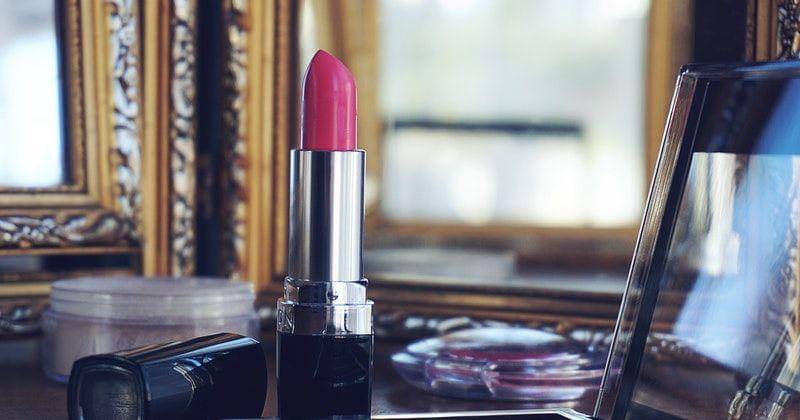 Pexels/Suzy Hazelwood