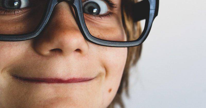 Cara Mengatasi Computer Vision Syndrome yang Sering Menyerang Remaja