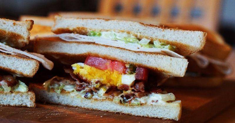 Pexels/Anton Porsche