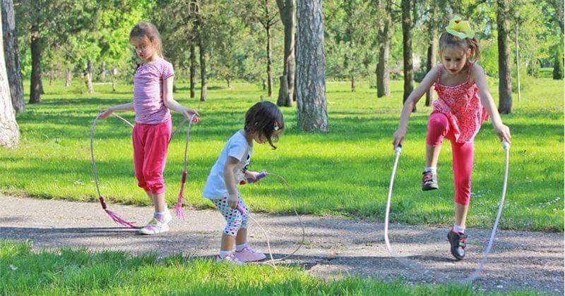 superstarfloraluk.com