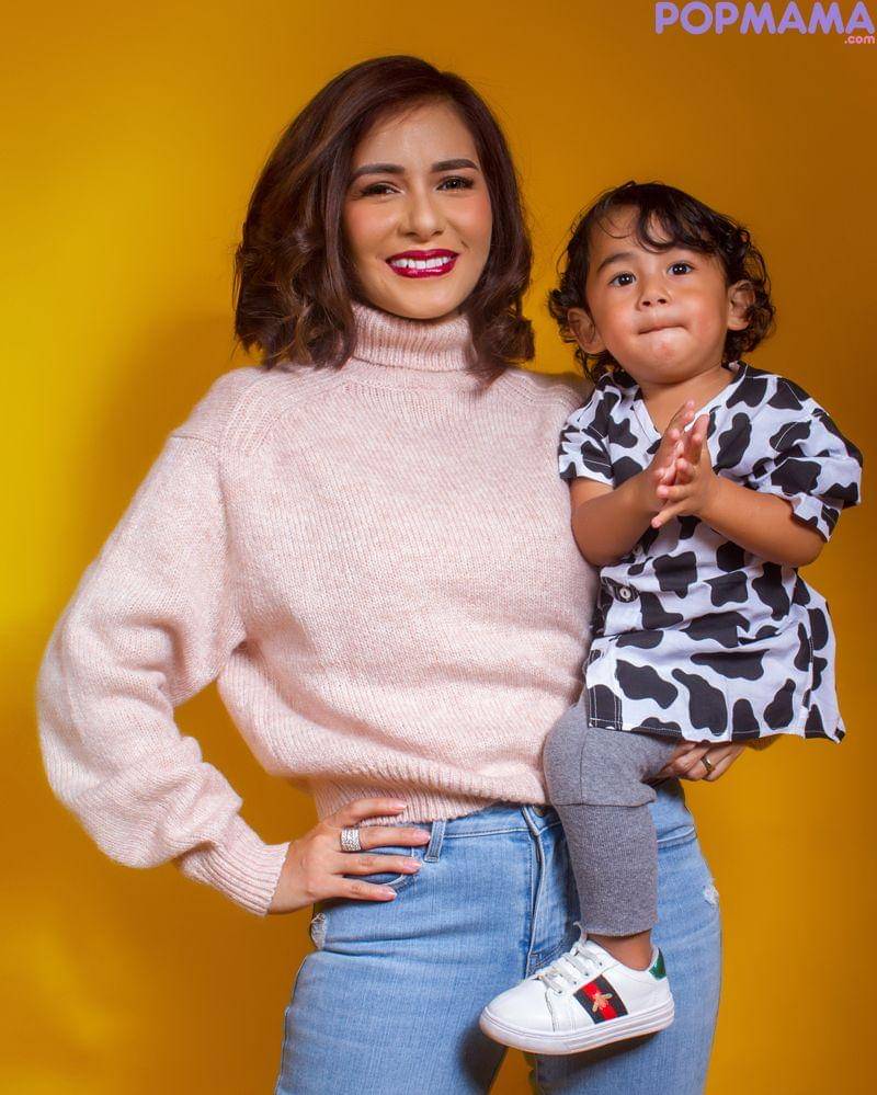 Outfit Meisya Siregar: Uniqlo Indonesia, Outfit Bambang: Kim&Kin - Popmama.com/Jaya