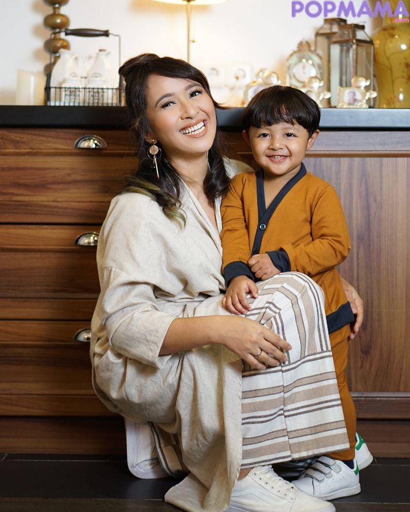 Popmama.com/Michael Andrew 