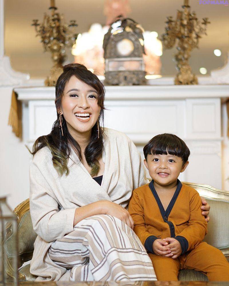 Popmama.com/Michael Andrew 