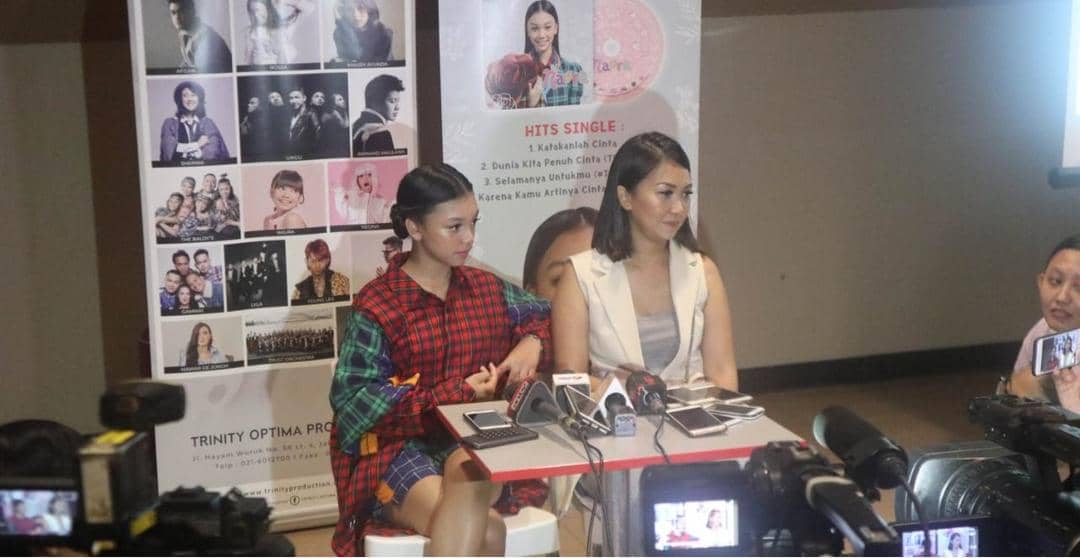 Popmama.com/Onic Metheany