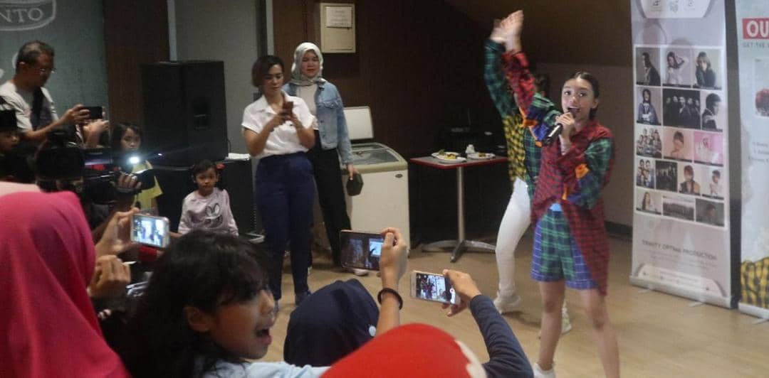 Popmama.com/Onic Metheany