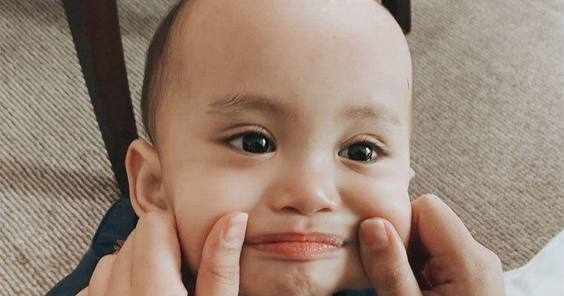 Instagram.com/rachelvennya  