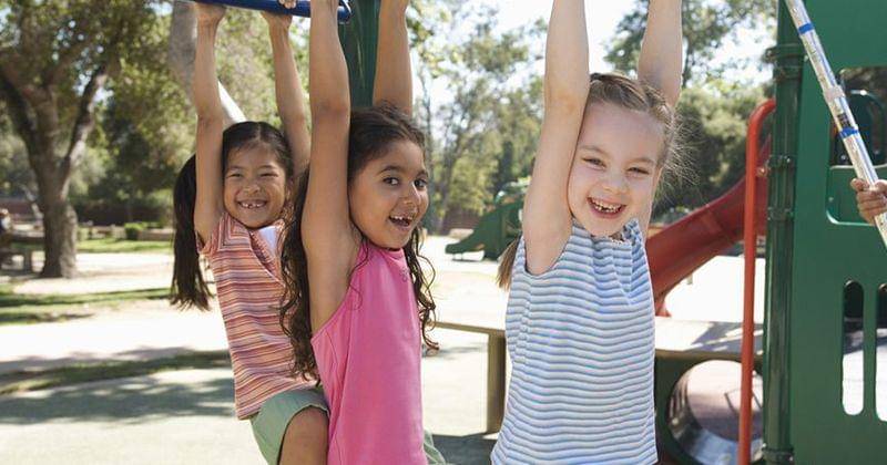 Permainan outdoor untuk anak perempuan - ourpastimes.com