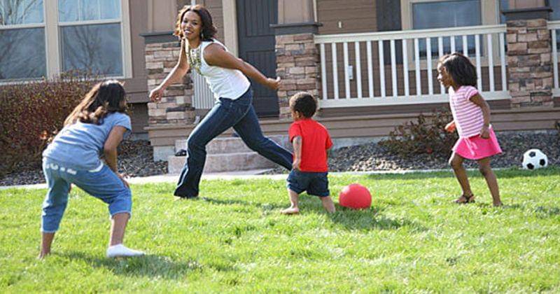 Permainan outdoor untuk anak perempuan - care.com