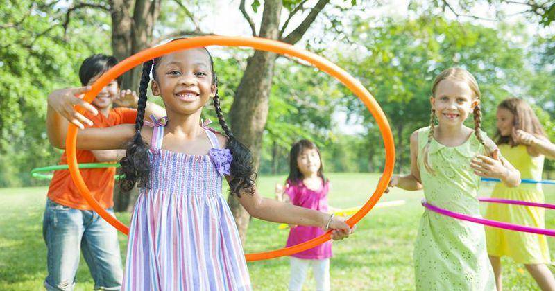 Permainan outdoor untuk anak perempuan - hoopnotica.com