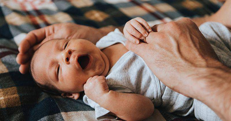 Mitos fakta posisi tidur bayi - rawpixel.com/McKinsey