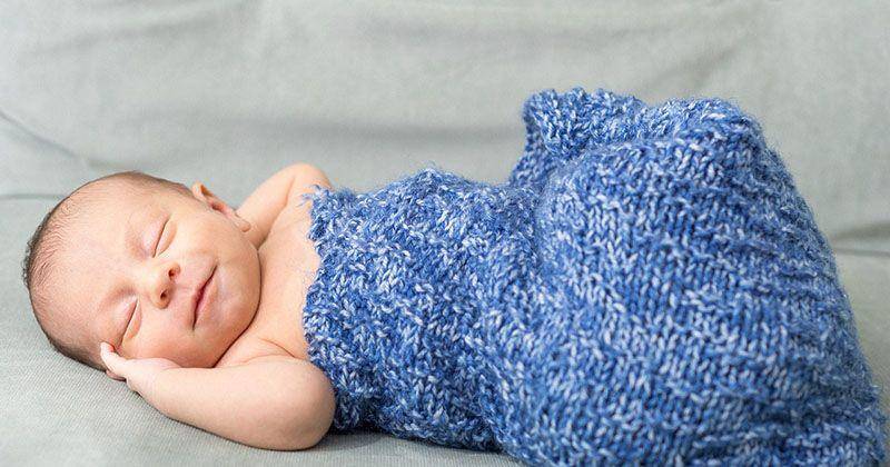 Mama Perlu Tahu, Ini 7 Fakta Pola Tidur Bayi Usia 2 Bulan