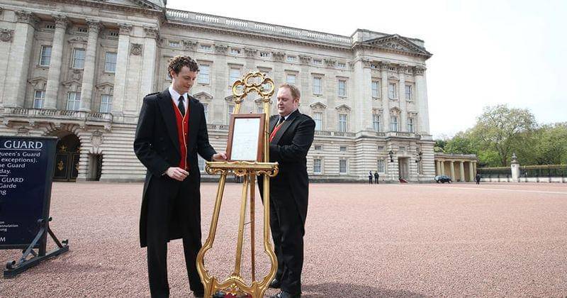 Tradisi royal baby Inggris - cosmopolitan.com