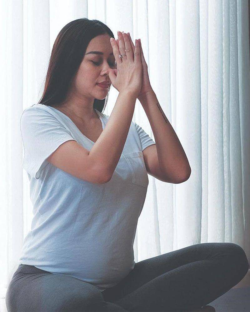 Instagram.com/aurakasih  