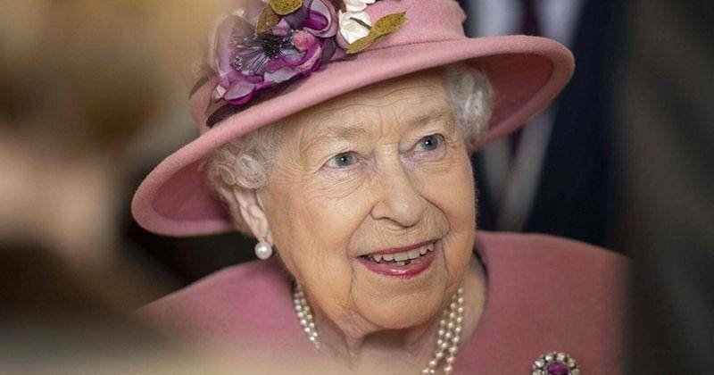 Tradisi royal baby Inggris - straitstimes.com