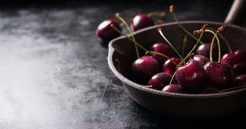  Cherry Freepik/Valeria_aksakova
