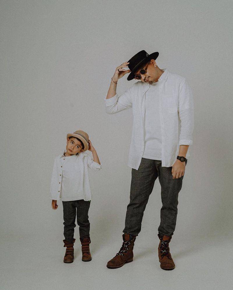 Instagram/tail_wagging