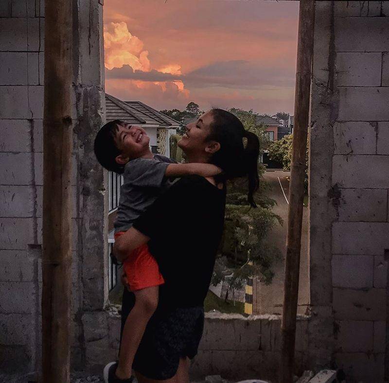 Instagram/mrssharena