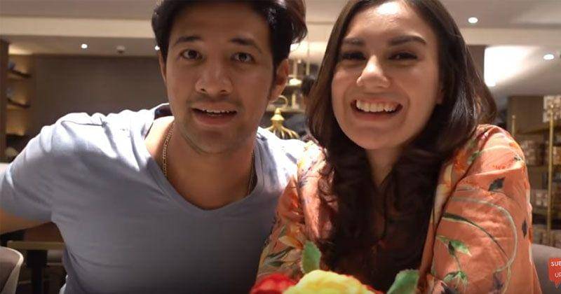 YouTube.com/AishLoveStory