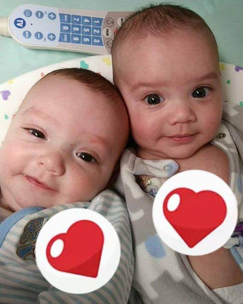 Facebook.com/robin lynn