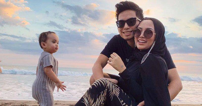 Instagram.com/rachelvennya