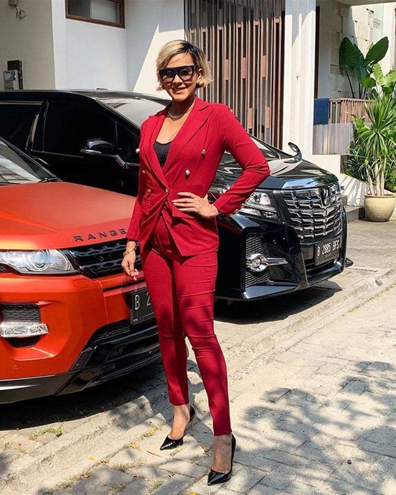 Instagram.com/kimmyjayanti  