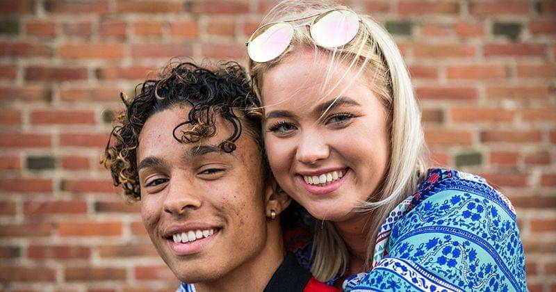 Pexels/Tim Mossholder