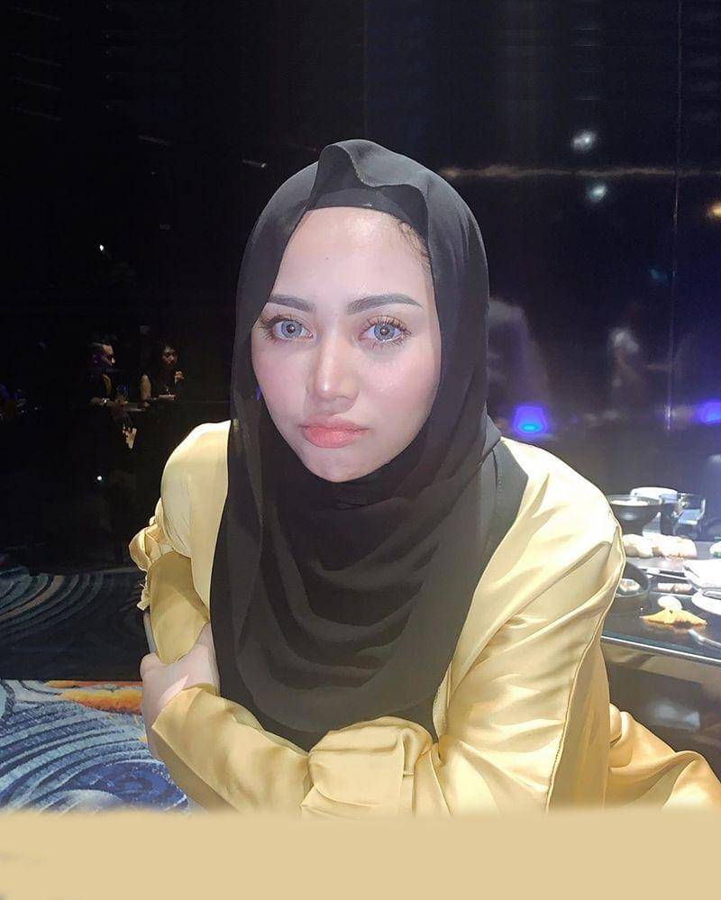 Instagram/rachelvennya