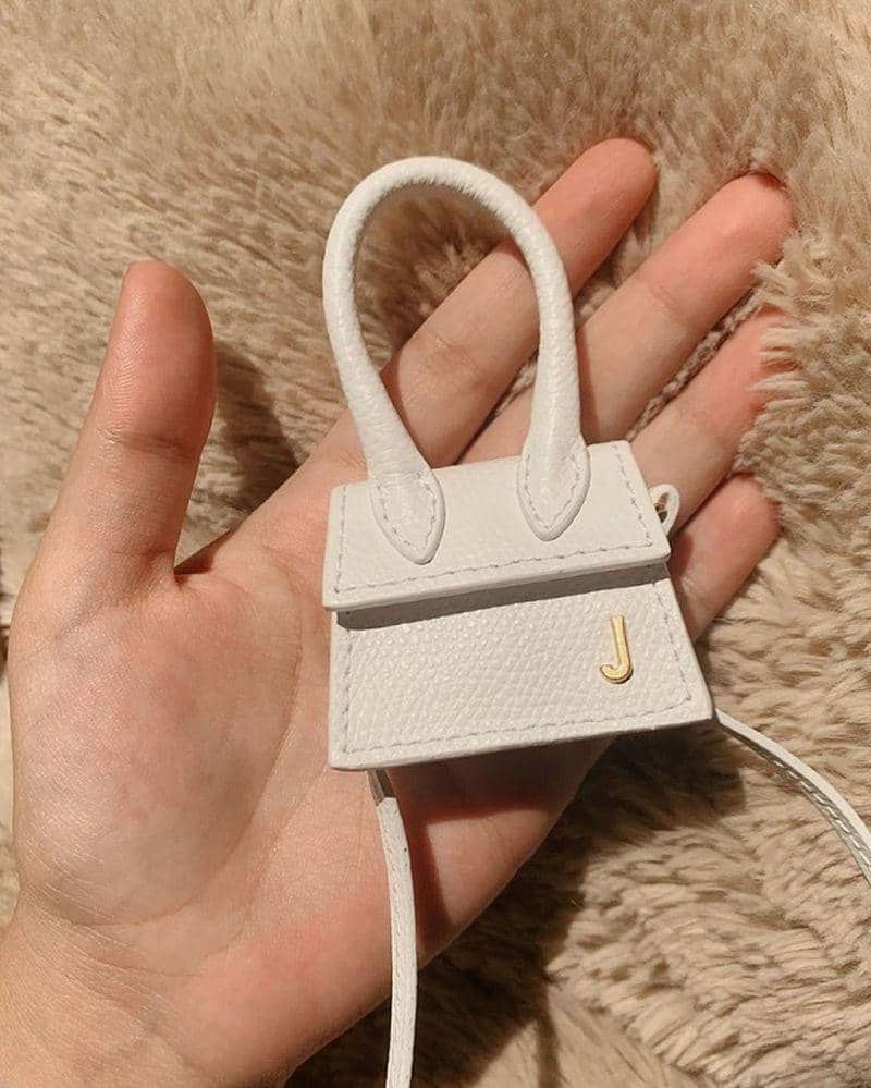 Instagram.com/rachelvennya