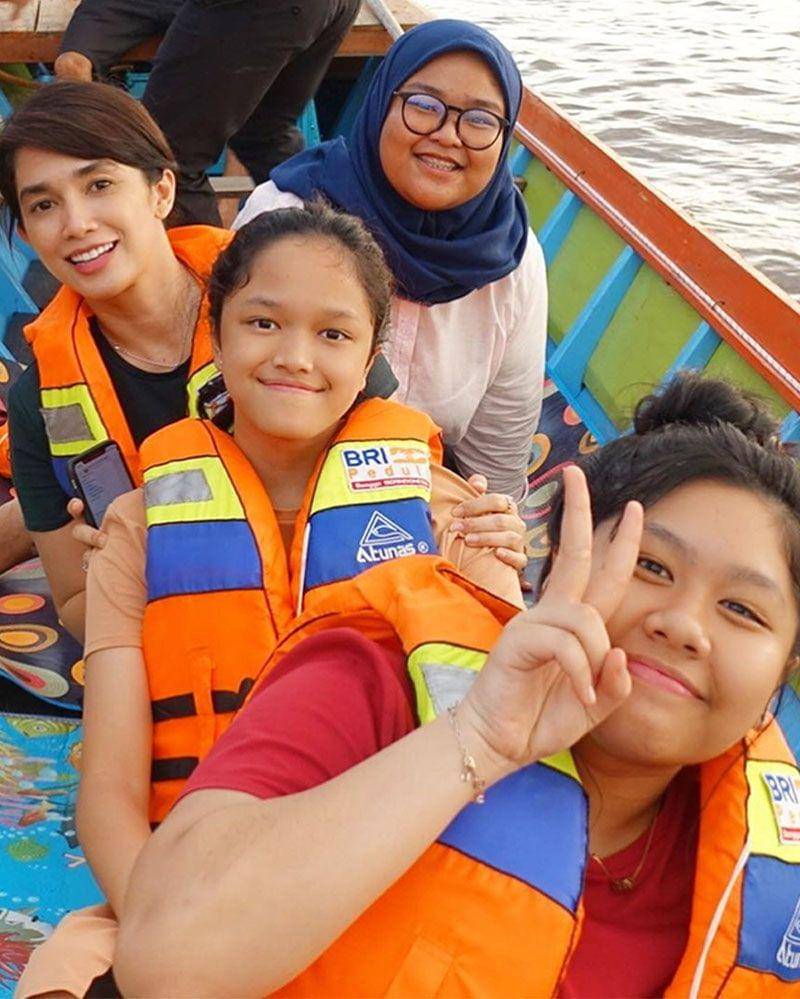 Instagram.com/ussypratama