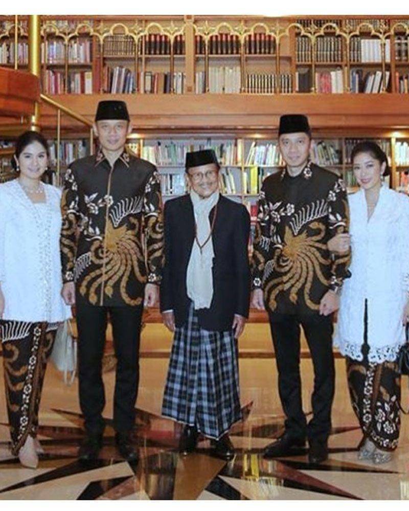 Instagram.com/annisayudhoyono 