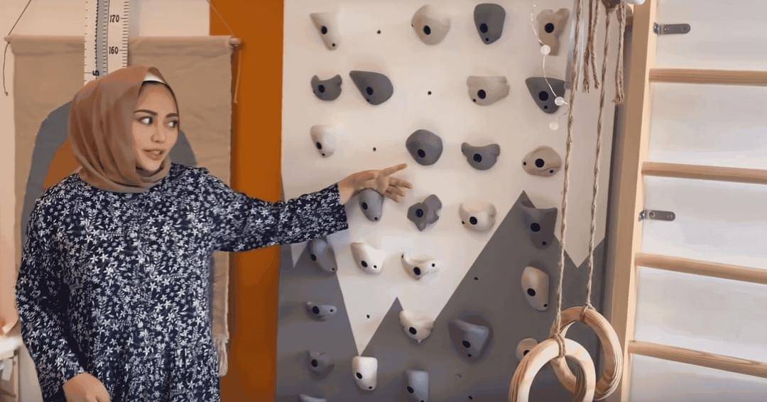 Youtube/Rachel & Niko