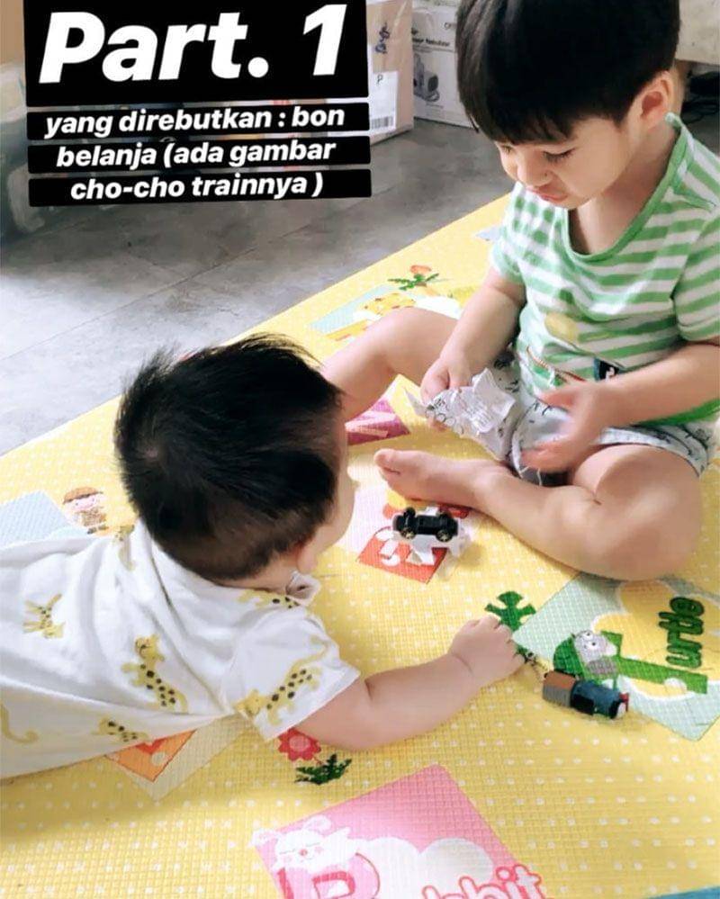 Instagram.com/putrititian 