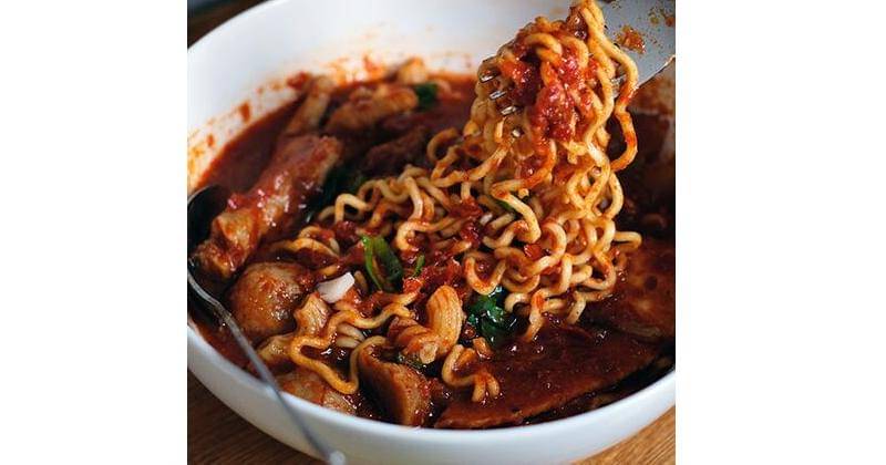 jakartaculinaryfeastival.com