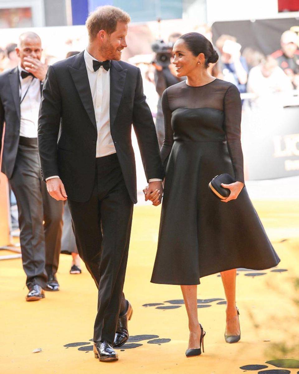 Instagram.com/royal.addicted