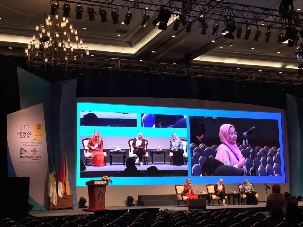 Popmama.com/Anastasia Desire - Popmama.com/Anastasia Desire