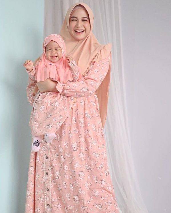 Instagram.com/Ninazatulini22