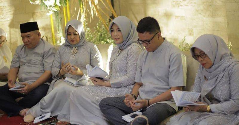 Instagram.com/tiarapangestika