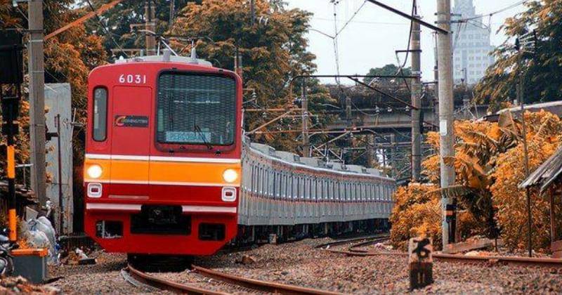 Twitter.com/commuterline