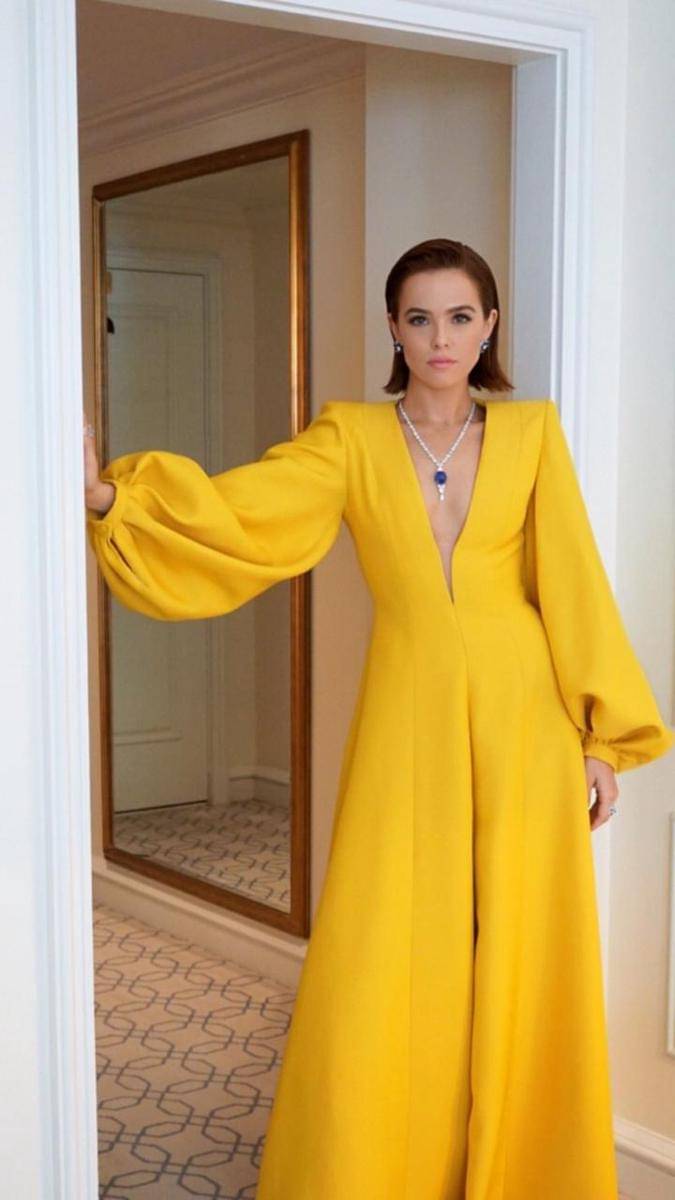 Instagram.com/Zoey Deutch