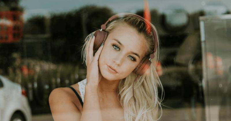 Unsplash/Averie Woodard