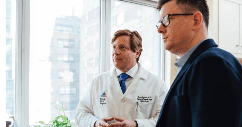 Unsplash/LinkIn Sales Navigator