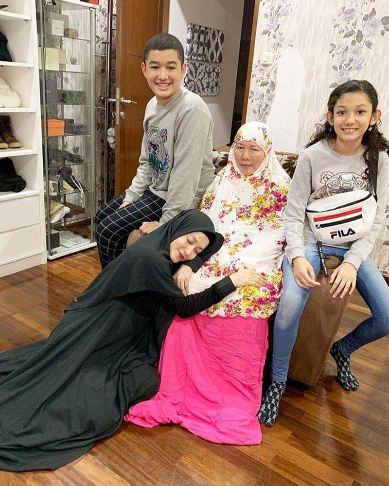 Instagram.com/lyravirna