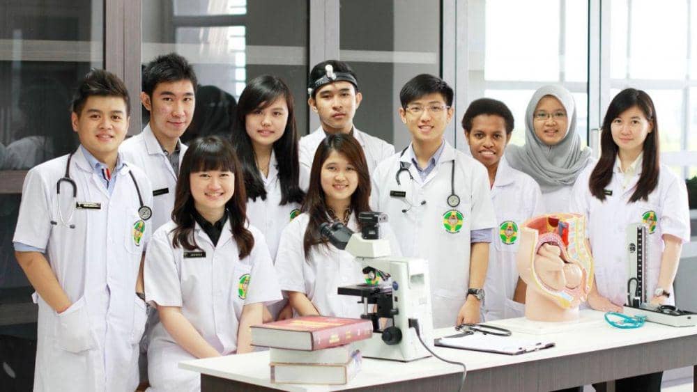 Apa itu Program Internship Dokter Indonesia?