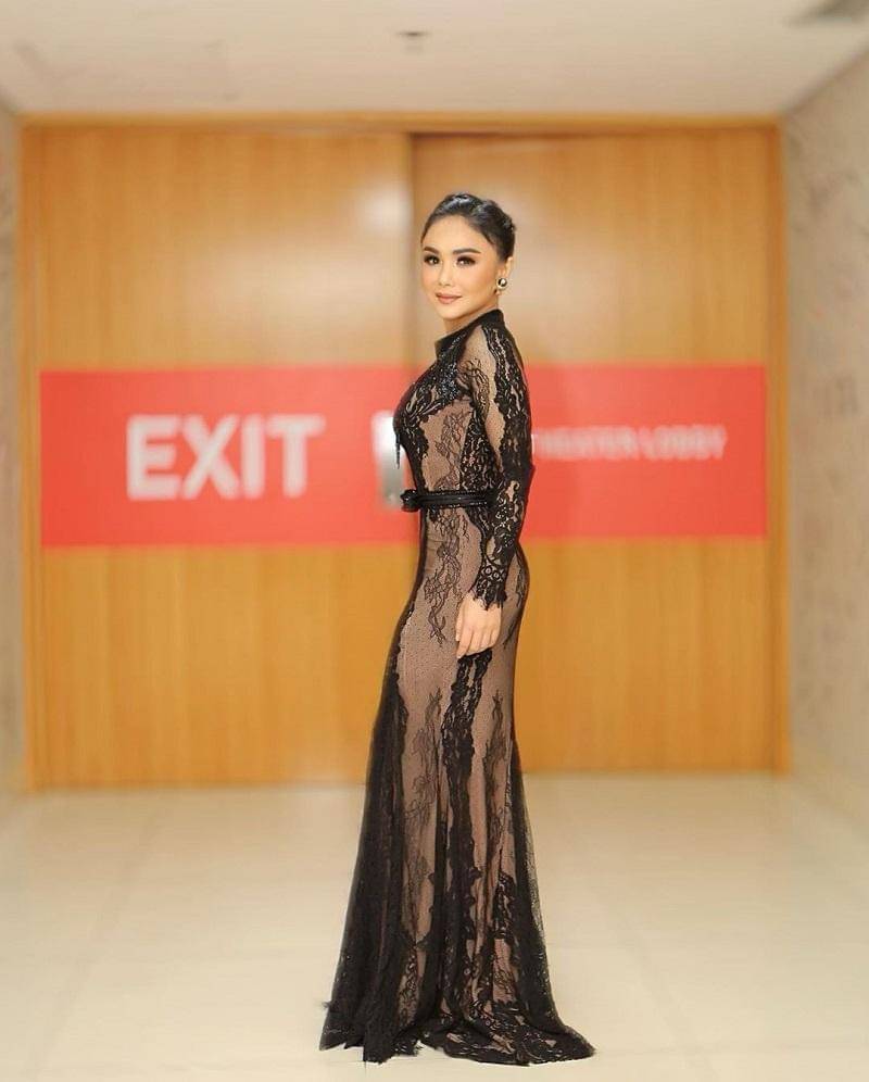 Instagram.com/yunishara36