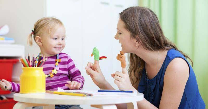 Tips Memilih Babysitter Infal, Jangan Salah Pilih