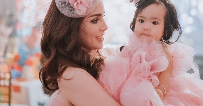 Instagram/Therealmomogeisha