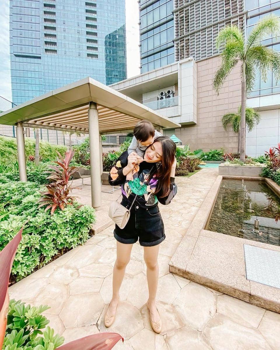 Instagram.com/annisaaziza